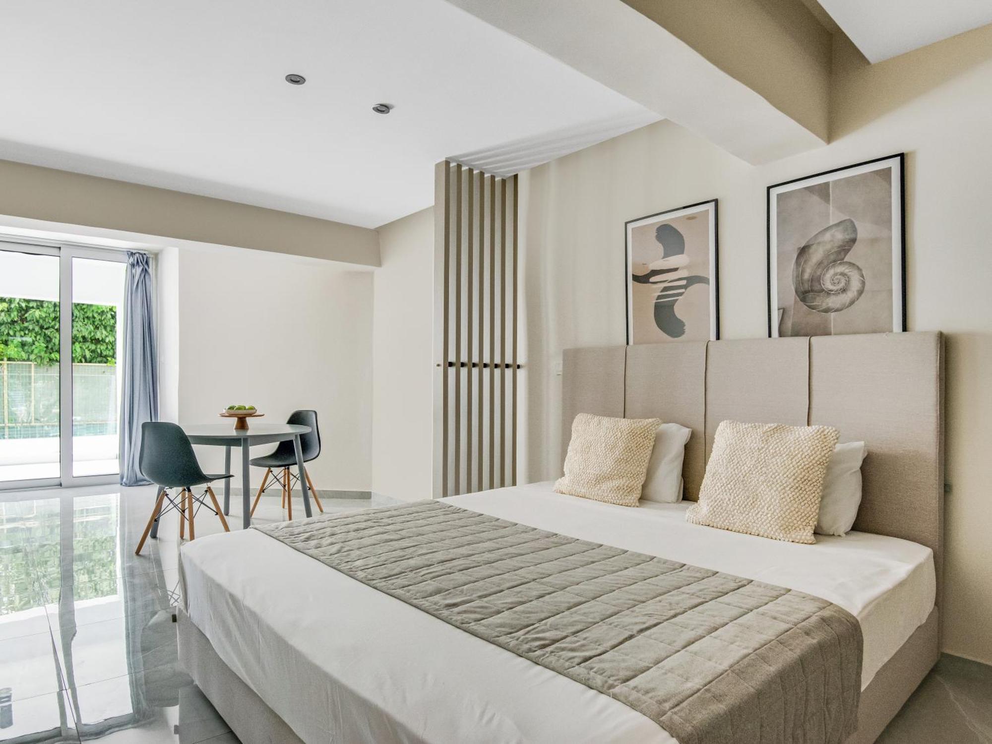 Sanders Crystal ลาร์นาคา ภายนอก รูปภาพ